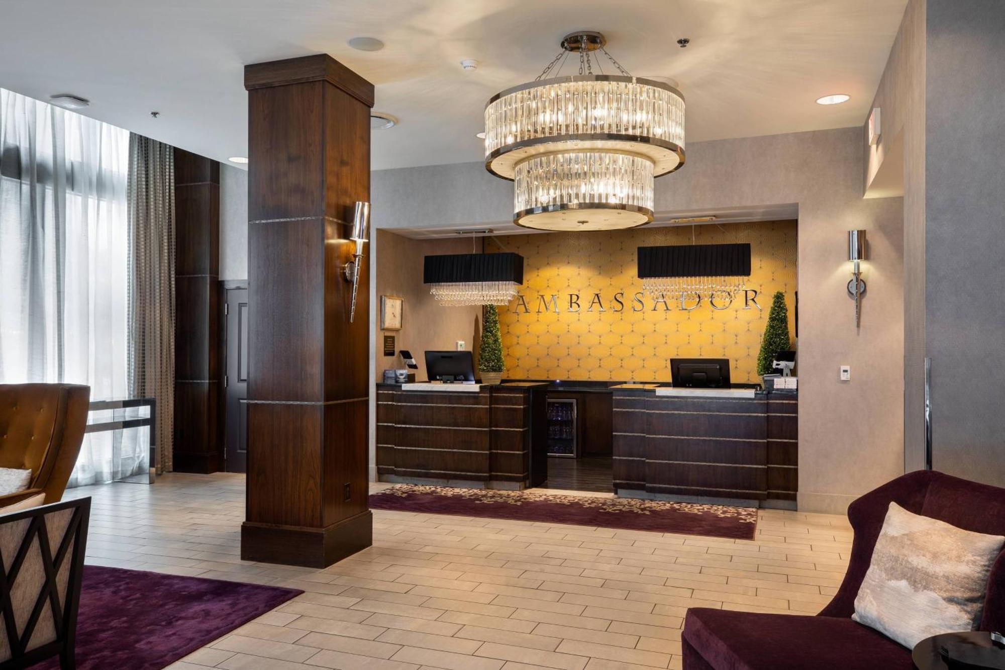 Ambassador Hotel Wichita, Autograph Collection מראה חיצוני תמונה